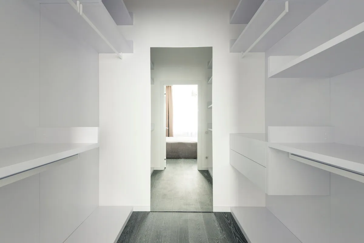 Aménager un dressing sous pente : les bonnes cotes